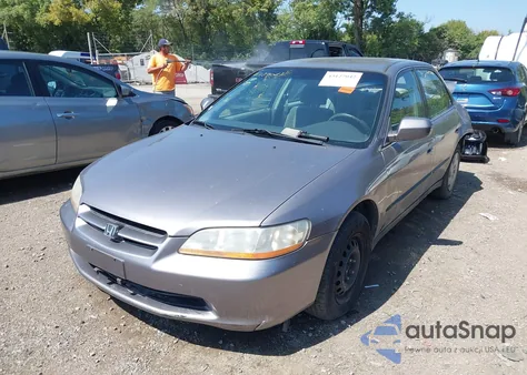 2000 Honda Accord 3.0 Lx z USA, uszkodzony, nr VIN 1HGCG1649YA062626